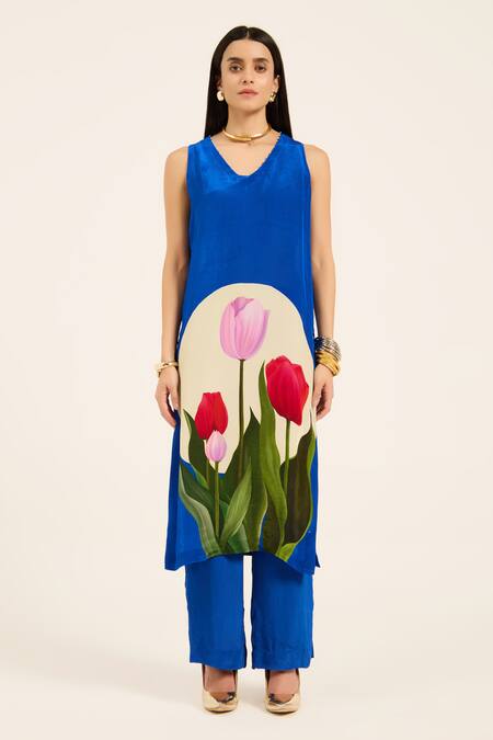 Buy Ruhr India Blue Crepe V-neck Ink Laleh Kurta Set Online at Aza Fashions Buy_Ruhr India_Blue Crepe V-neck Ink Laleh Kurta Set _Online_at_Aza_Fashions