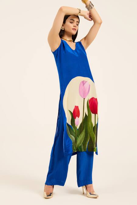 Shop Ruhr India Blue Crepe V-neck Ink Laleh Kurta Set Shop_Ruhr India_Blue Crepe V-neck Ink Laleh Kurta Set