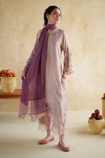 Buy_172 Threads_Lilac Muslin, Cotton, Organza Embroidery Dusty Rose Kurta Set With Dupatta _Online_at_Aza_Fashions