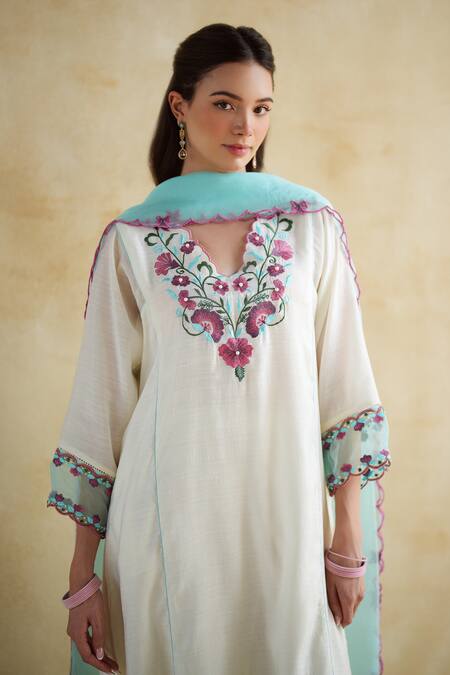 Shop_172 Threads_Off White Muslin, Cotton, Organza Embroidery Split Almond Kurta Set With Dupatta _Online_at_Aza_Fashions