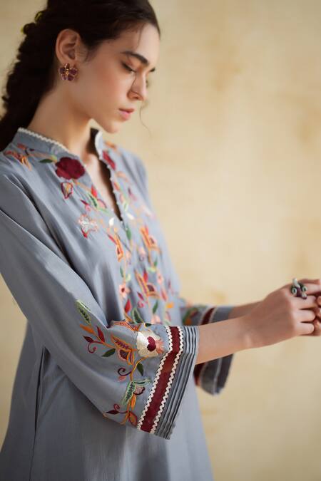 172 Threads_Slate Muslin, Cotton Embroidery V-neck Gray Kurta Palazzo Set _Online_at_Aza_Fashions