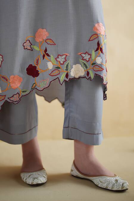 172 Threads_Slate Muslin, Cotton Embroidery V-neck Gray Kurta Palazzo Set _at_Aza_Fashions