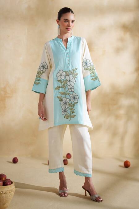 Buy_172 Threads_Aqua Muslin, Cotton Embroidery Mandarin Collar Icy Floral Kurta Set _Online_at_Aza_Fashions
