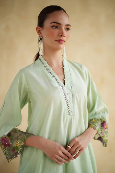 Buy_172 Threads_Green Muslin, Cotton Embroidery V-neck Sage Co-ord Set 