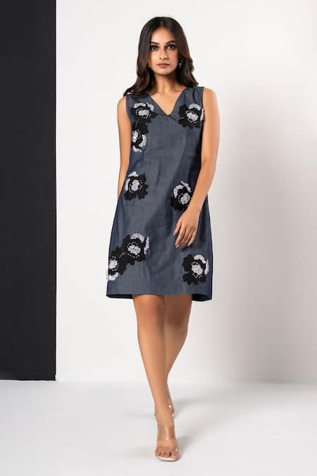 That Thing You Love Blue Lycra, Cotton, Denim Embroidery V-neck Belle Fleur Dress 