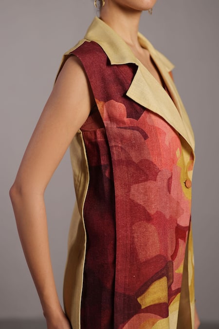 Shop_Clos_Cream Linen Notched Neck, Collared Designer Wine And Jacket Pant Set _Online_at_Aza_Fashions