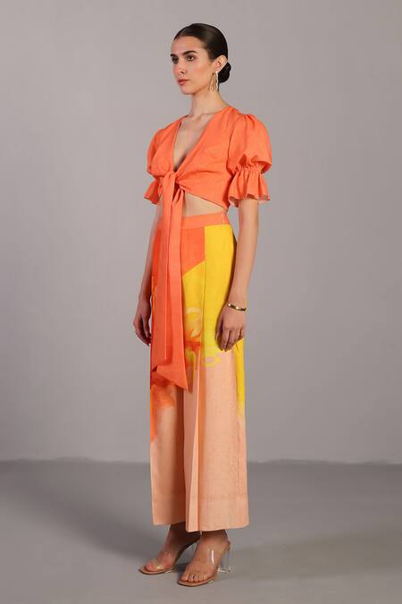 Clos_Orange V-neck Bright And Yellow Designer Set _Online_at_Aza_Fashions