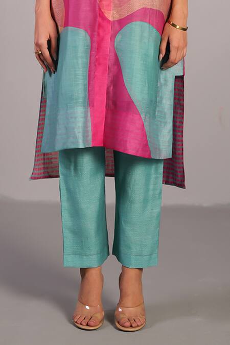 Clos Pink Linen, Silk Mandarin Collar Designer And Blue Kurta Set at Aza Fashions Clos_Pink Linen, Silk Mandarin Collar Designer And Blue Kurta Set _at_Aza_Fashions