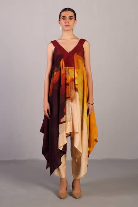 Clos Wine Linen, Silk V-neck And Cream Designer Kurta Pant Set 