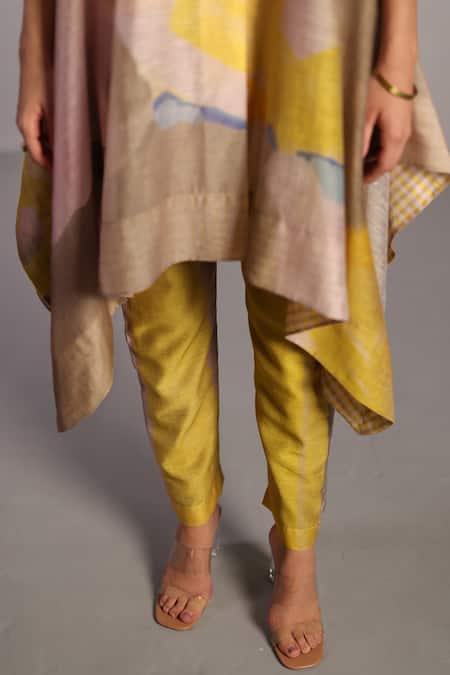 Buy_Clos_Beige Linen, Silk V-neck Designer Smoky And Yellow Kurta Set 