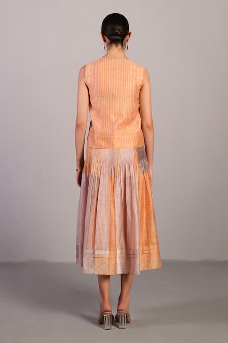 Shop Clos Orange Linen, Silk V-neck Soft Grey And Designer Waistcoat Set at Aza Fashions Shop_Clos_Orange Linen, Silk V-neck Soft Grey And Designer Waistcoat Set _at_Aza_Fashions