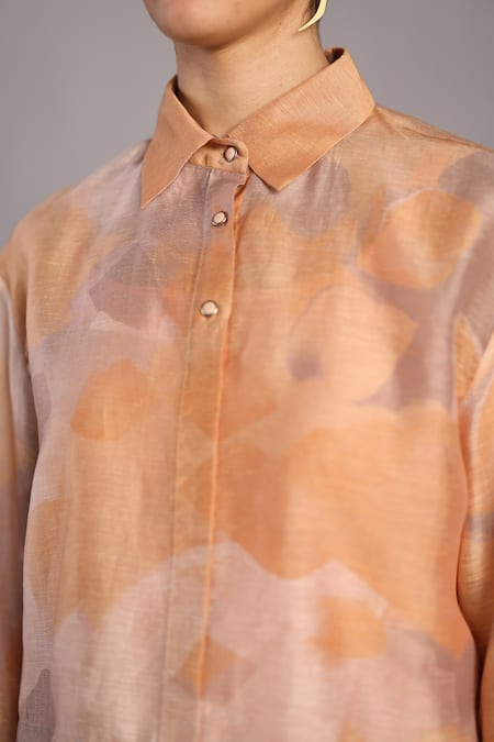 Clos Orange Linen, Silk Collared Soft Grey And Designer Shirt Pant Set Online at Aza Fashions Clos_Orange Linen, Silk Collared Soft Grey And Designer Shirt Pant Set _Online_at_Aza_Fashions