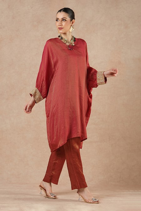 Shop_Dori & CO._Red Silk, Tissue Embroidery V-neck Ruby Metal Hand Kurta Set _Online_at_Aza_Fashions