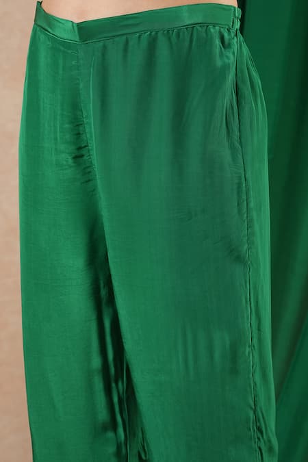 Dori & CO._Emerald Green Embroidery V-neck Silk Crepe Kurta And Pant Set _Online_at_Aza_Fashions