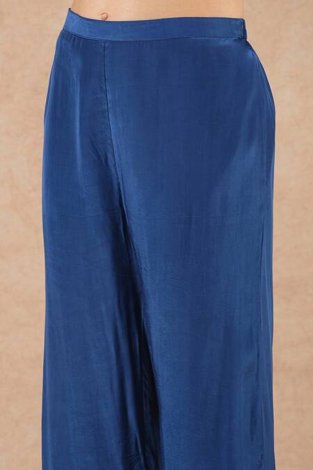 Dori & CO. Sapphire Embroidery V-neck Blue Silk Crepe Set Online at Aza Fashions Dori & CO._Sapphire Embroidery V-neck Blue Silk Crepe Set _Online_at_Aza_Fashions