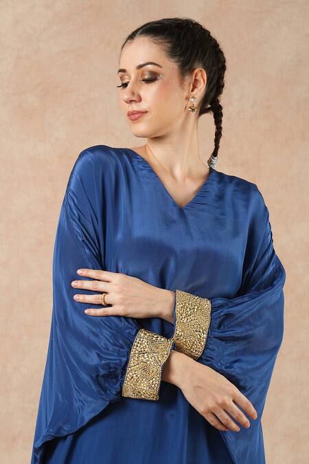 Shop Dori & CO. Sapphire Embroidery V-neck Blue Silk Crepe Set Online at Aza Fashions Shop_Dori & CO._Sapphire Embroidery V-neck Blue Silk Crepe Set _Online_at_Aza_Fashions