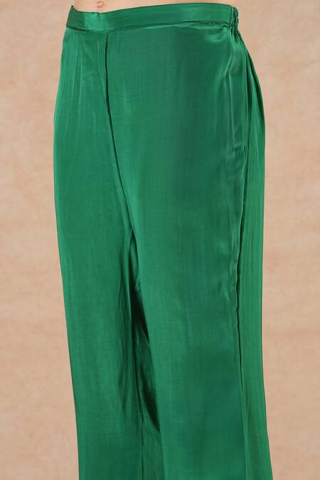 Dori & CO. Emerald Green Embroidery V-neck Silk Crepe Kurta Set Online at Aza Fashions Dori & CO._Emerald Green Embroidery V-neck Silk Crepe Kurta Set _Online_at_Aza_Fashions