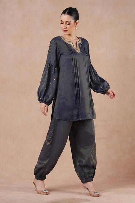 Dori & CO._Blue Tissue, Silk Embroidery Split V-neck Metal Hand Kurta And Pants Set _Online_at_Aza_Fashions