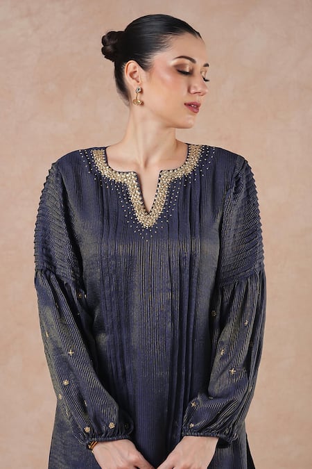 Buy_Dori & CO._Blue Tissue, Silk Embroidery Split V-neck Metal Hand Kurta And Pants Set _Online_at_Aza_Fashions