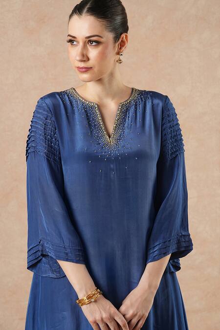 Dori & CO. Sapphire Embroidery Split V-neck Blue Silk Crepe Kurta And Pants Set at Aza Fashions Dori & CO._Sapphire Embroidery Split V-neck Blue Silk Crepe Kurta And Pants Set _at_Aza_Fashions