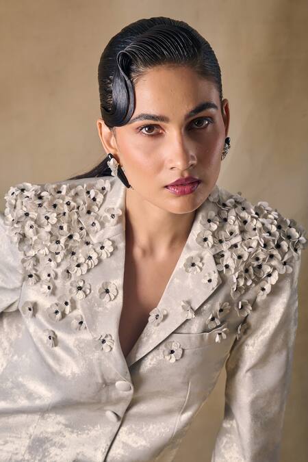 Pocketful Of Cherrie Gold Satin Fabric Flowers Notched Neck Foil 3d Floral Blazer Dress Online at Aza Fashions Pocketful Of Cherrie_Gold Satin Fabric Flowers Notched Neck Foil 3d Floral Blazer Dress _Online_at_Aza_Fashions