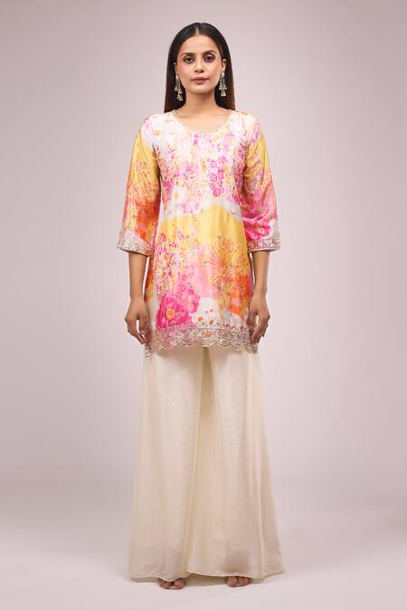 Samyukta Singhania White Chinon, Silk Embroidery, Sequins Round Neck Floral Kurta Palazzo Set Online at Aza Fashions Samyukta Singhania_White Chinon, Silk Embroidery, Sequins Round Neck Floral Kurta Palazzo Set _Online_at_Aza_Fashions