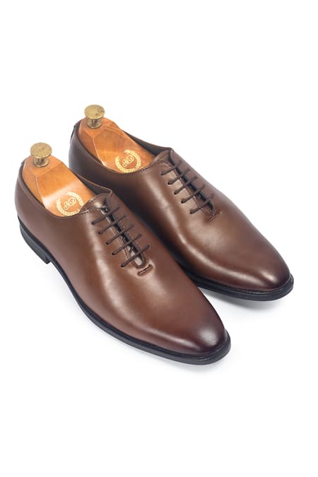 Buy_Domani_Tan Classic Wholecut Derby Shoes _Online_at_Aza_Fashions