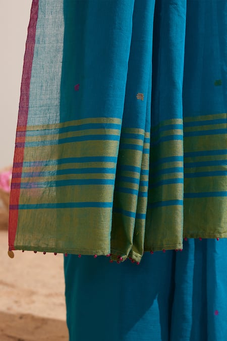 Dressfolk Blue Cotton Handwoven Designer Saree Set With Running Blouse at Aza Fashions Dressfolk_Blue Cotton Handwoven Designer Saree Set With Running Blouse _at_Aza_Fashions