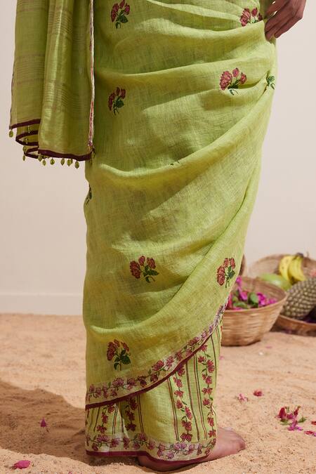 Shop Dressfolk Green Linen Embroidery Saree With Running Blouse Online at Aza Fashions Shop_Dressfolk_Green Linen Embroidery Saree With Running Blouse_Online_at_Aza_Fashions