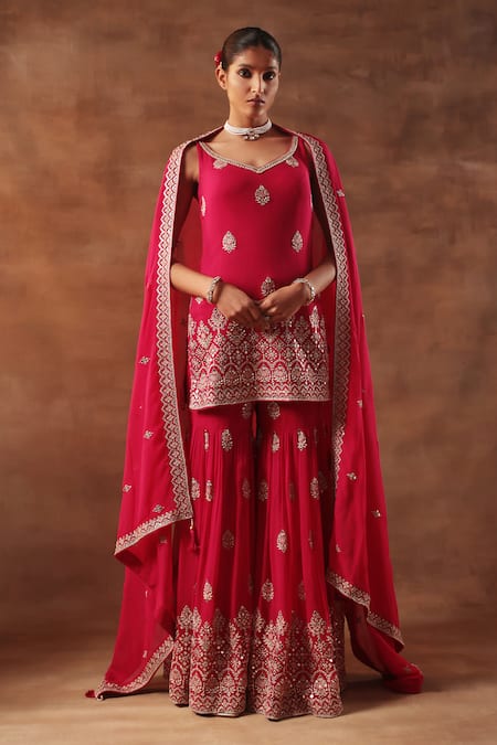 Meenagurnam Magenta Georgette, Viscose Embroidery Scoop Neck Kurta Sharara Set 
