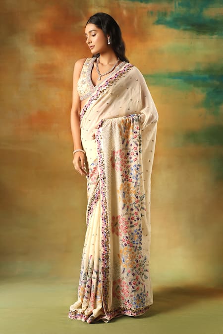 Meenagurnam Ivory Georgette, Net, Viscose Sequins, Embroidery V-neck Multicolor Saree Set at Aza Fashions Meenagurnam_Ivory Georgette, Net, Viscose Sequins, Embroidery V-neck Multicolor Saree Set _at_Aza_Fashions