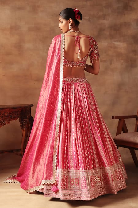 Meenagurnam Magenta Sequin Embroidered Lehenga Set 