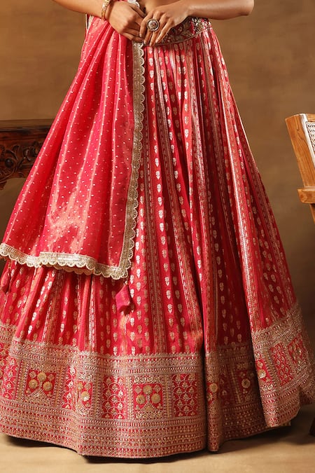 Meenagurnam_Magenta Tissue Sequins, Beads Round Neck Embroidered Lehenga Set _at_Aza_Fashions