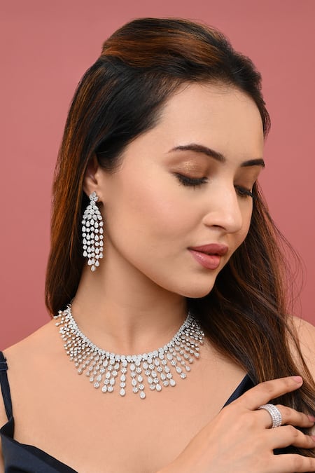 Prihan Luxury Jewelry White Rhodium Plated Necklace And Earring Set