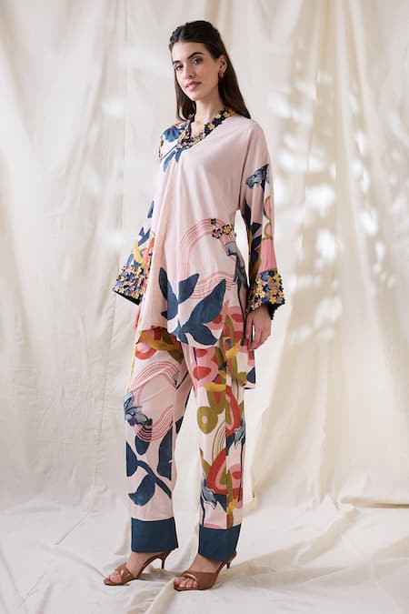 Buy_Soup By Sougat Paul_Beige Chanderi Fabric Flowers, Embroidery V-neck Flora Embellished Kurta Set _Online_at_Aza_Fashions