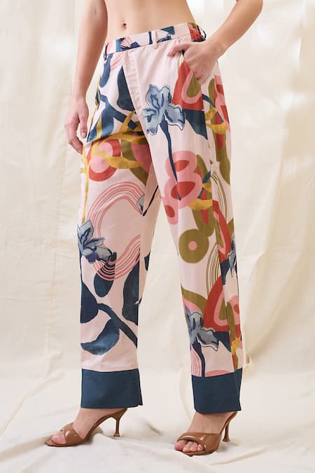 Soup By Sougat Paul_Beige Chanderi Fabric Flowers, Embroidery V-neck Flora Embellished Kurta Set _at_Aza_Fashions