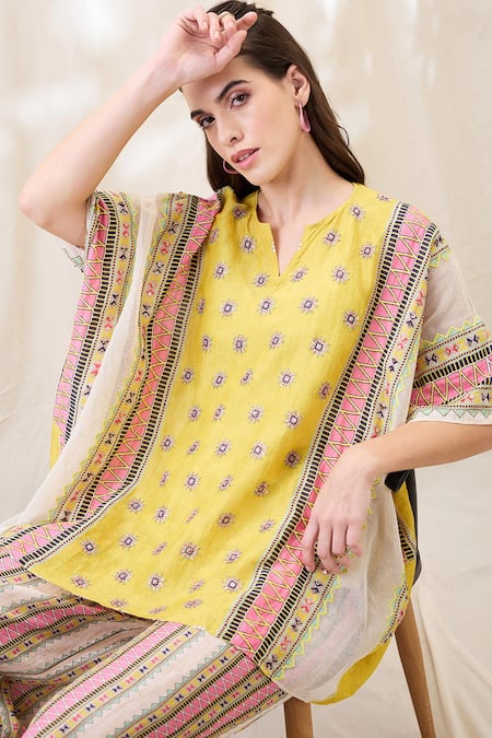Soup By Sougat Paul_Yellow Linen Embroidery V-neck Printed Kimono Co-ord Set _Online_at_Aza_Fashions