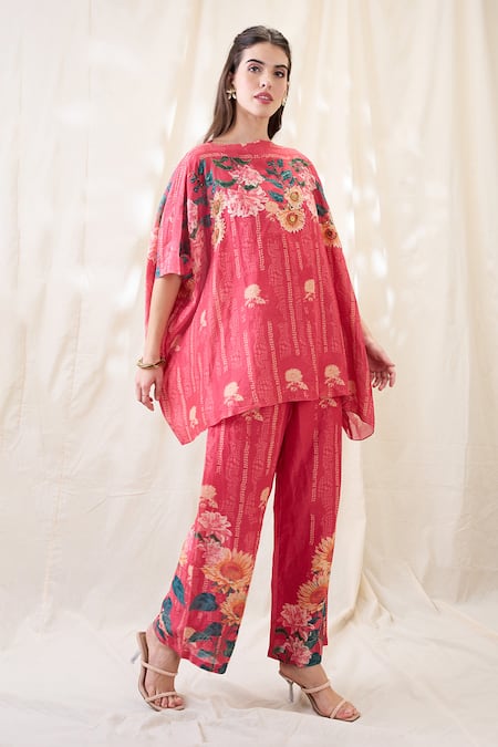 Soup By Sougat Paul_Pink Linen Embroidery Round Neck Kimono Co-ord Set _Online_at_Aza_Fashions