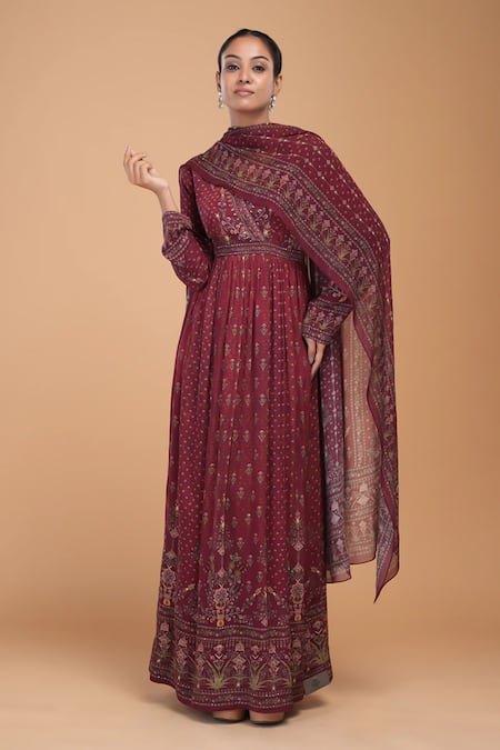 Nirraamyaa Maroon Doriya, Crepe Rhinestones, Gota Patti High Hand Embroidered Kurta Set 