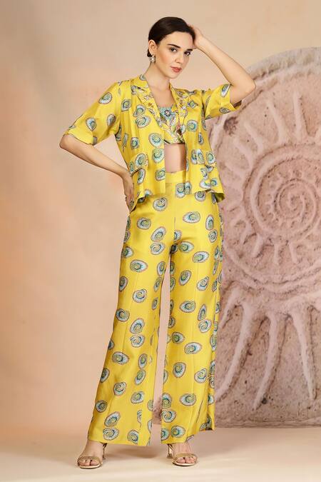 Buy_Soniya G_Yellow Muslin, Silk Embroidery Open , Round Bright Designer Set 