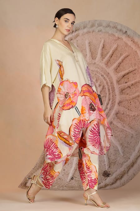 Soniya G_Ivory Muslin, Silk Split V-neck Floral Print Kurta And Farshi Salwar Set _Online_at_Aza_Fashions