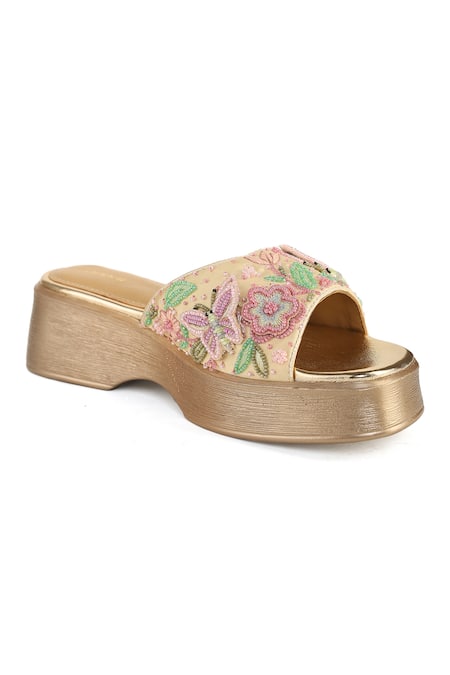 Anaar_Multi Color Embroidery, Beads Vanessa Sandals _Online_at_Aza_Fashions