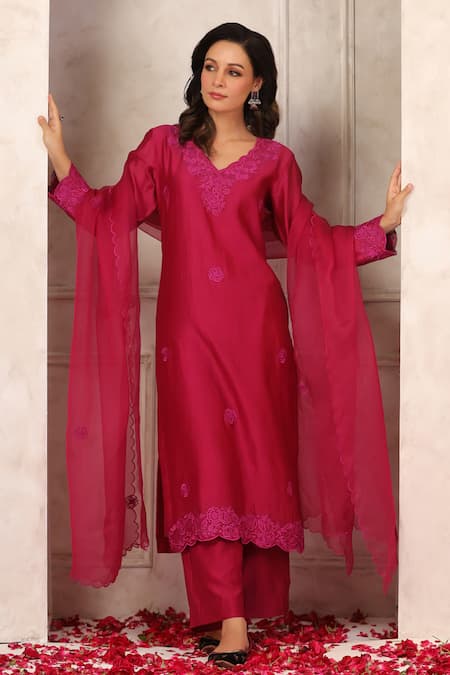 Anshu Wadhwa_Coral Chanderi, Organza Embroidery Round Neck Wine Kurta Set _Online_at_Aza_Fashions
