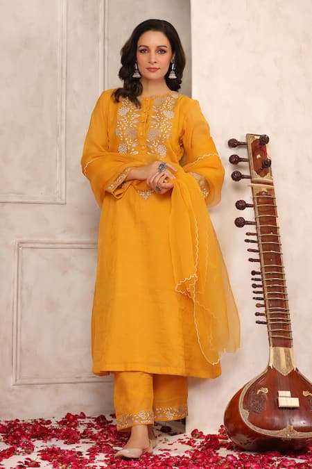 Anshu Wadhwa Yellow Chanderi, Organza Embroidery Round Neck Kurta Set 