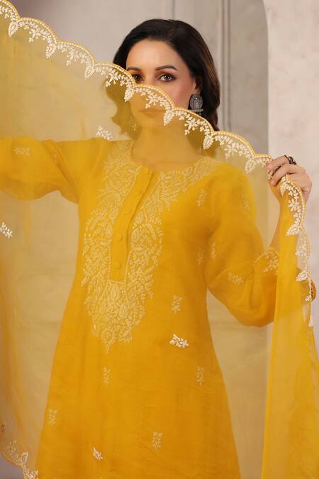 Shop_Anshu Wadhwa_Yellow Chanderi, Organza Embroidery Round Neck Kurta Set _Online_at_Aza_Fashions