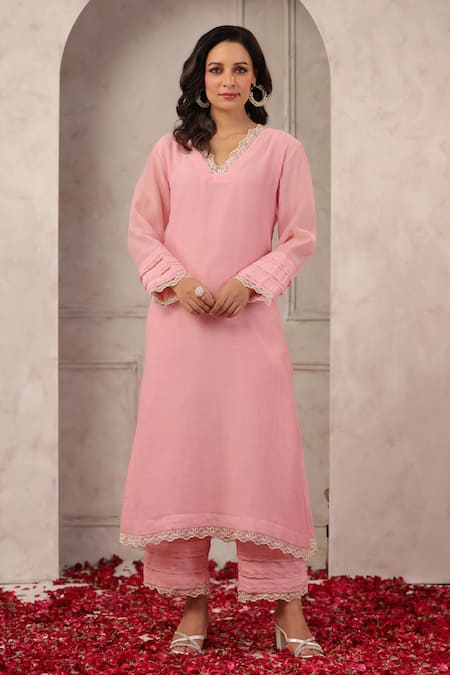 Buy_Anshu Wadhwa_Pink Chanderi, Organza Lace V-neck Kurta Set With Dupatta _Online_at_Aza_Fashions