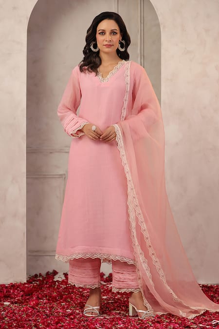 Anshu Wadhwa Pink Chanderi, Organza Lace V-neck Kurta Set With Dupatta 