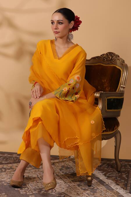 Shop_Anshu Wadhwa_Yellow Chanderi Embroidery V-neck Kurta Set 
