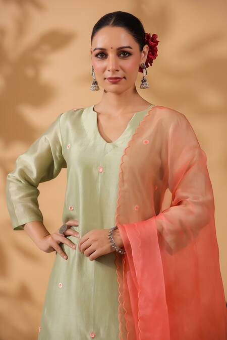 Anshu Wadhwa_Green Chanderi, Organza Embroidery V-neck Kurta Sharara Set _Online_at_Aza_Fashions