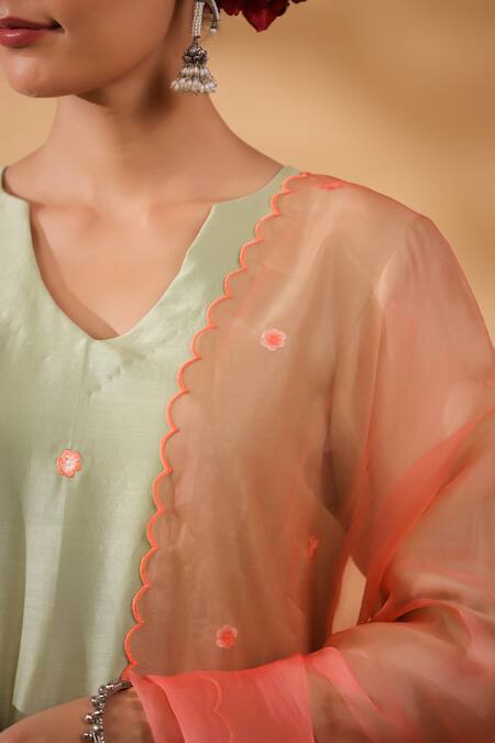 Buy_Anshu Wadhwa_Green Chanderi, Organza Embroidery V-neck Kurta Sharara Set _Online_at_Aza_Fashions